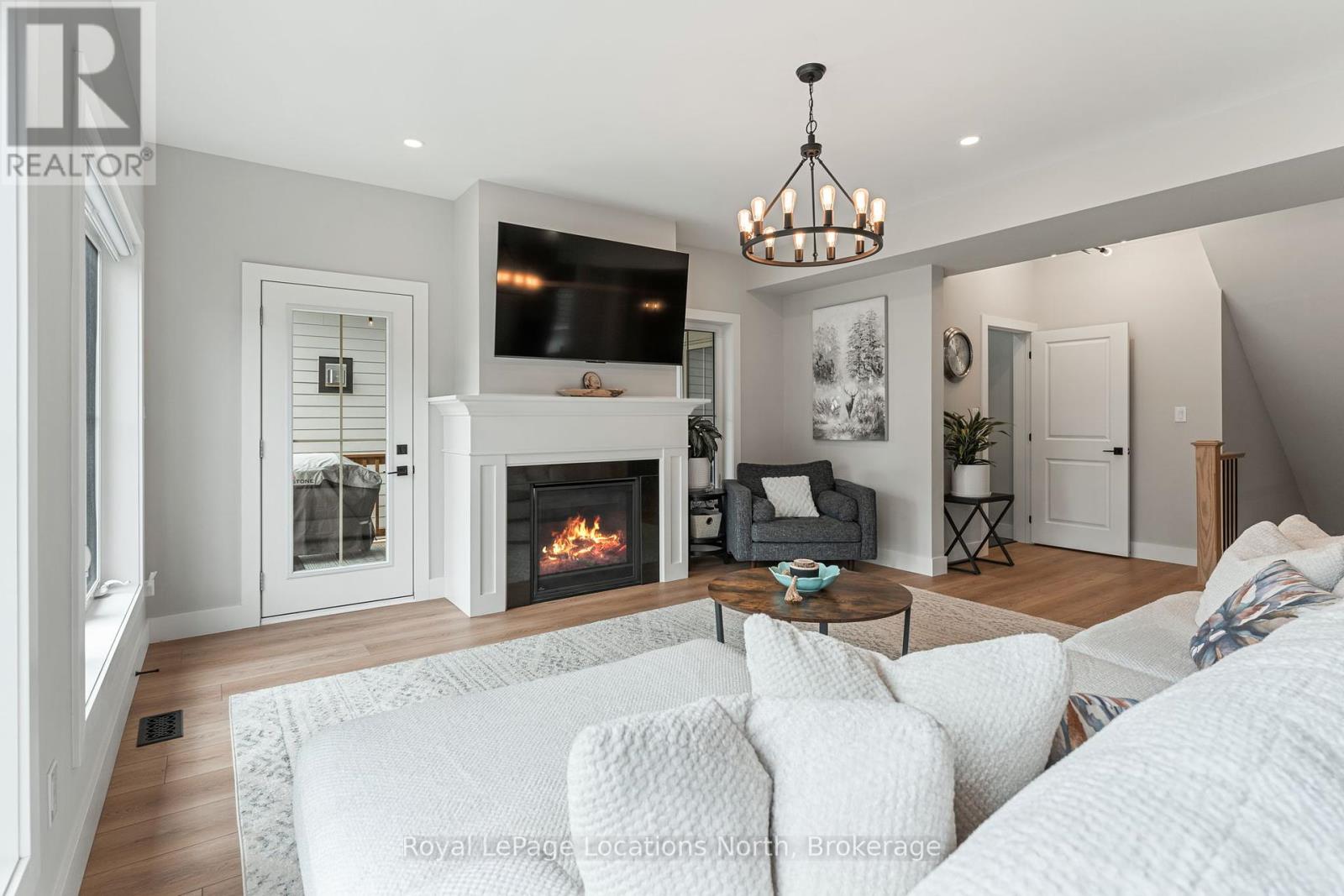 129 Courtland Street, Blue Mountains, Ontario  L9Y 5L8 - Photo 10 - X12090093