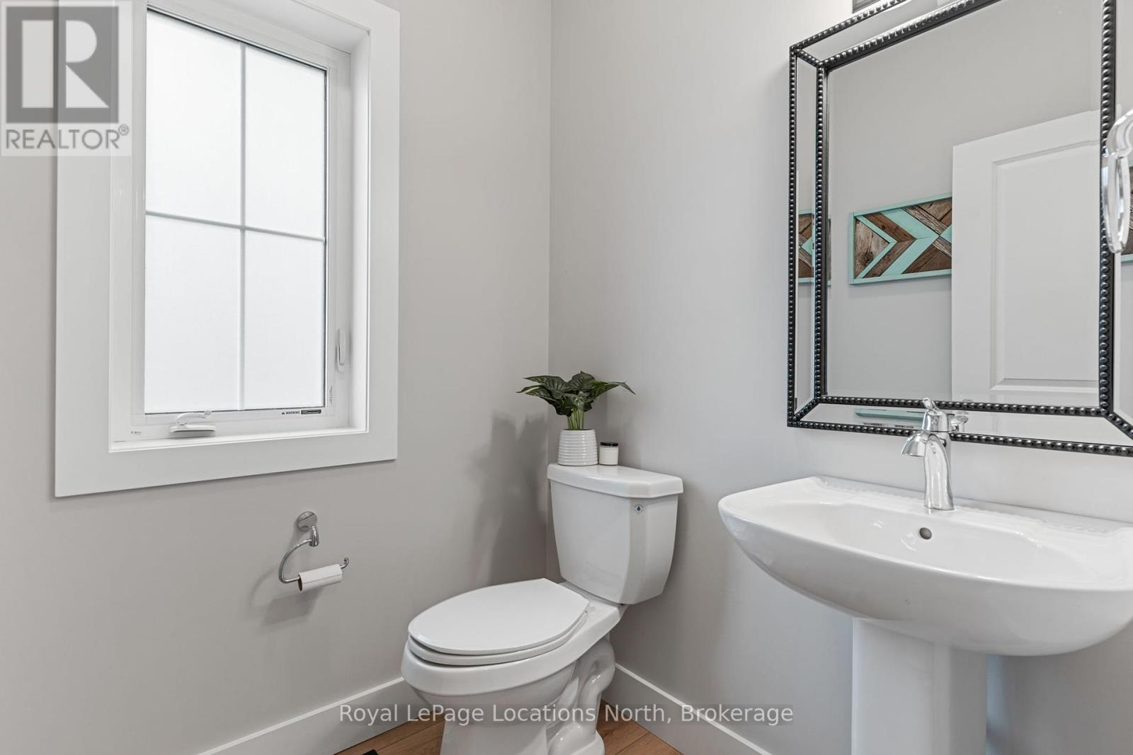 129 Courtland Street, Blue Mountains, Ontario  L9Y 5L8 - Photo 25 - X12090093
