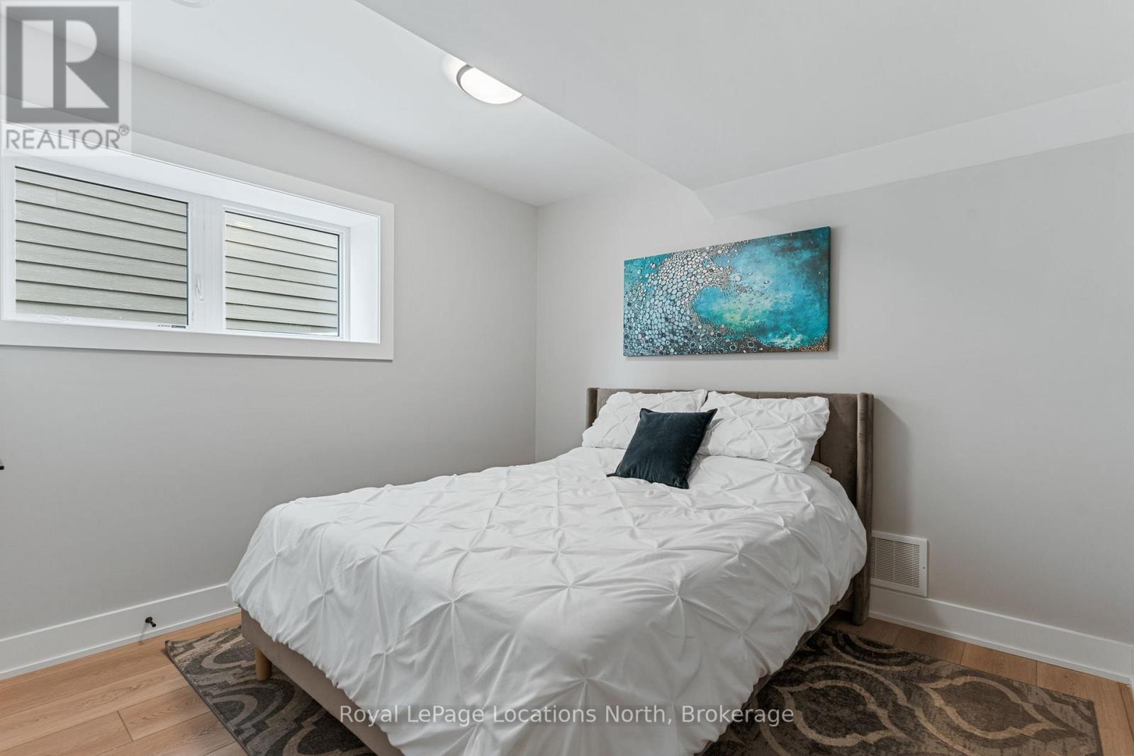 129 Courtland Street, Blue Mountains, Ontario  L9Y 5L8 - Photo 43 - X12090093