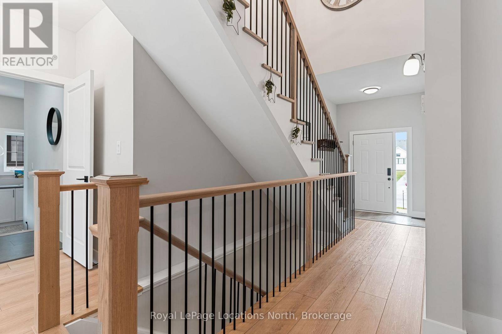 129 Courtland Street, Blue Mountains, Ontario  L9Y 5L8 - Photo 6 - X12090093