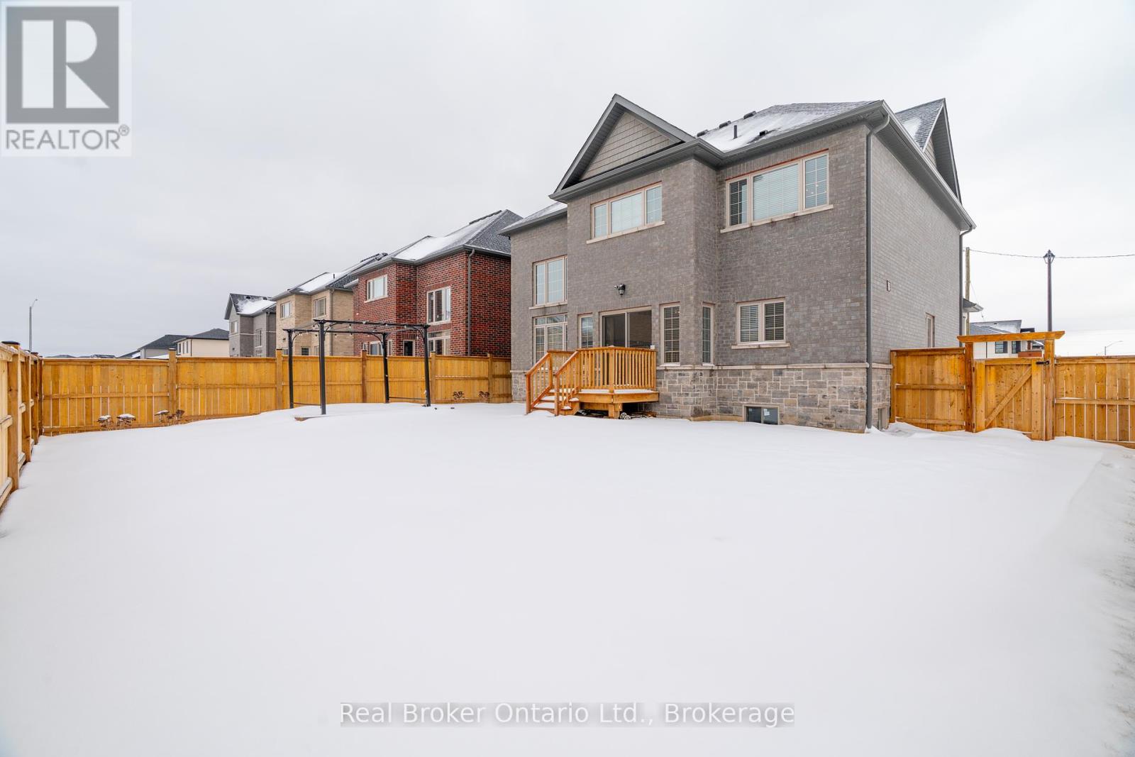 14 Venture Way, Thorold, Ontario  L2V 0G9 - Photo 35 - X12090110