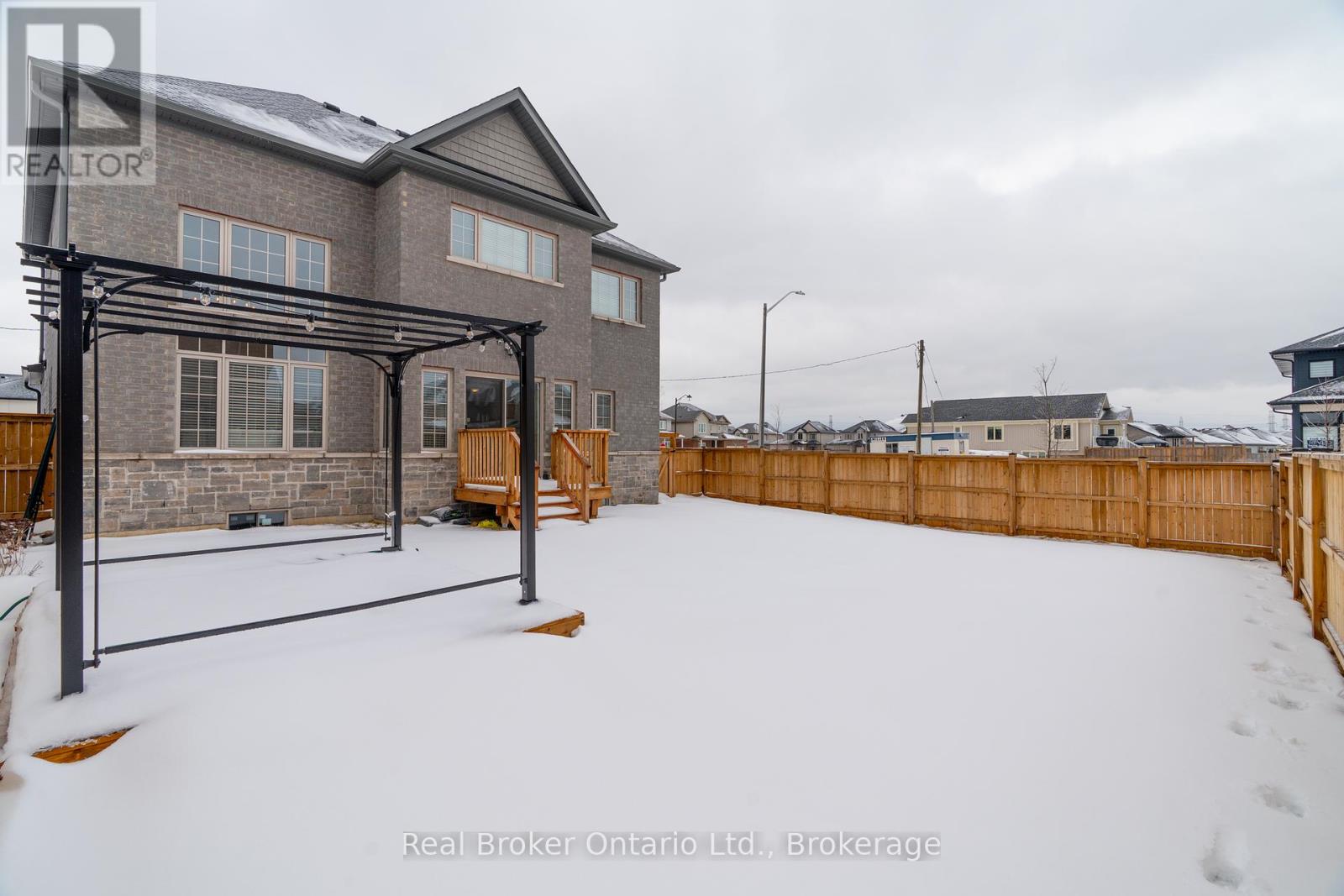 14 Venture Way, Thorold, Ontario  L2V 0G9 - Photo 37 - X12090110