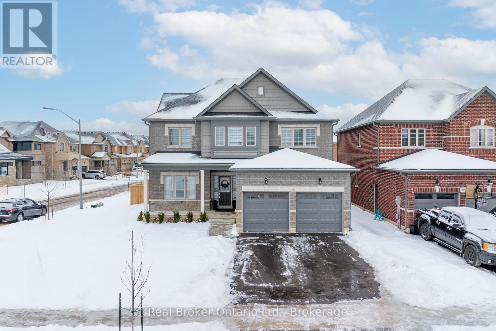 14 Venture Way, Thorold, Ontario  L2V 0G9 - Photo 6 - X12090110