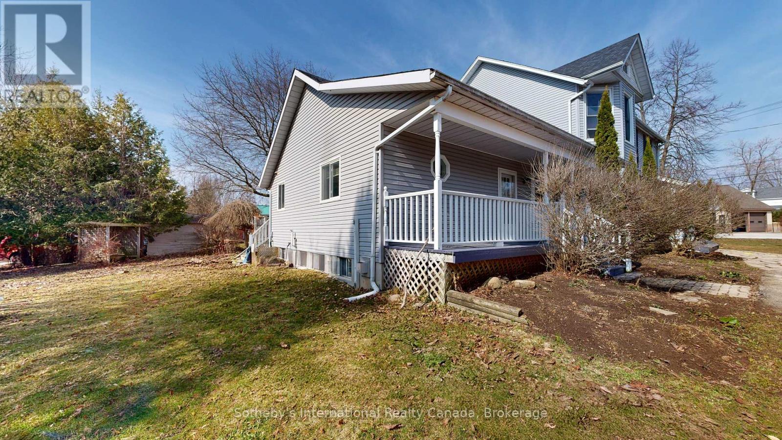 B - 103 Bruce Street S, Blue Mountains, Ontario  N0H 2P0 - Photo 11 - X12090114