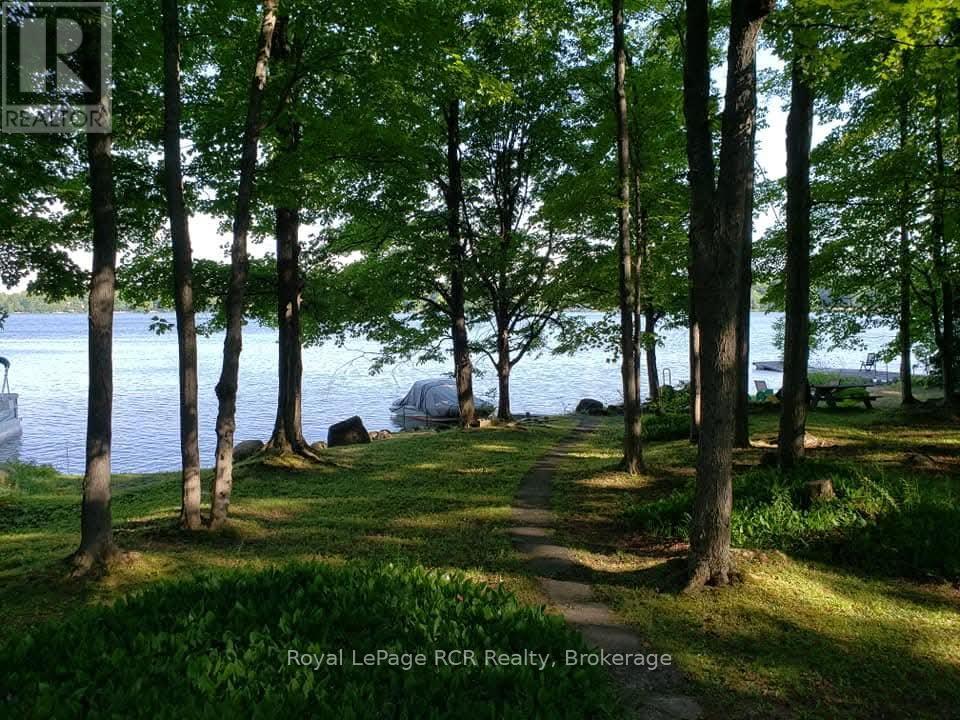 193 Blue Mountain Maples Road, Grey Highlands, Ontario  N0C 1E0 - Photo 4 - X12090145