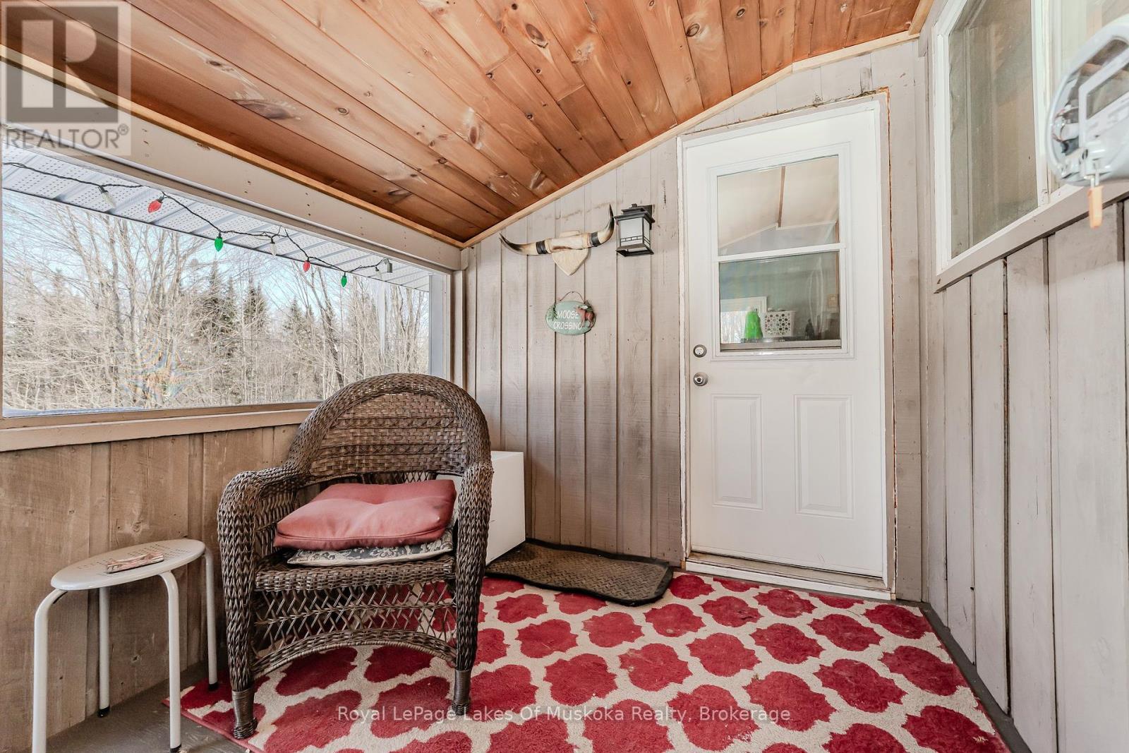 5031 Aspdin Road, Huntsville, Ontario  P0C 1J0 - Photo 11 - X12090213