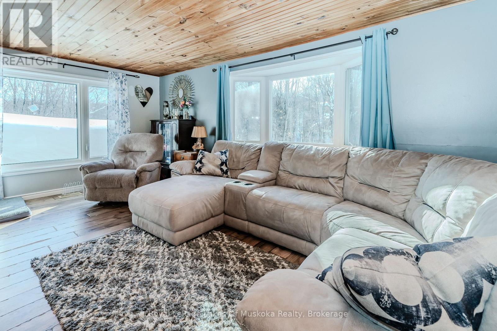 5031 Aspdin Road, Huntsville, Ontario  P0C 1J0 - Photo 12 - X12090213