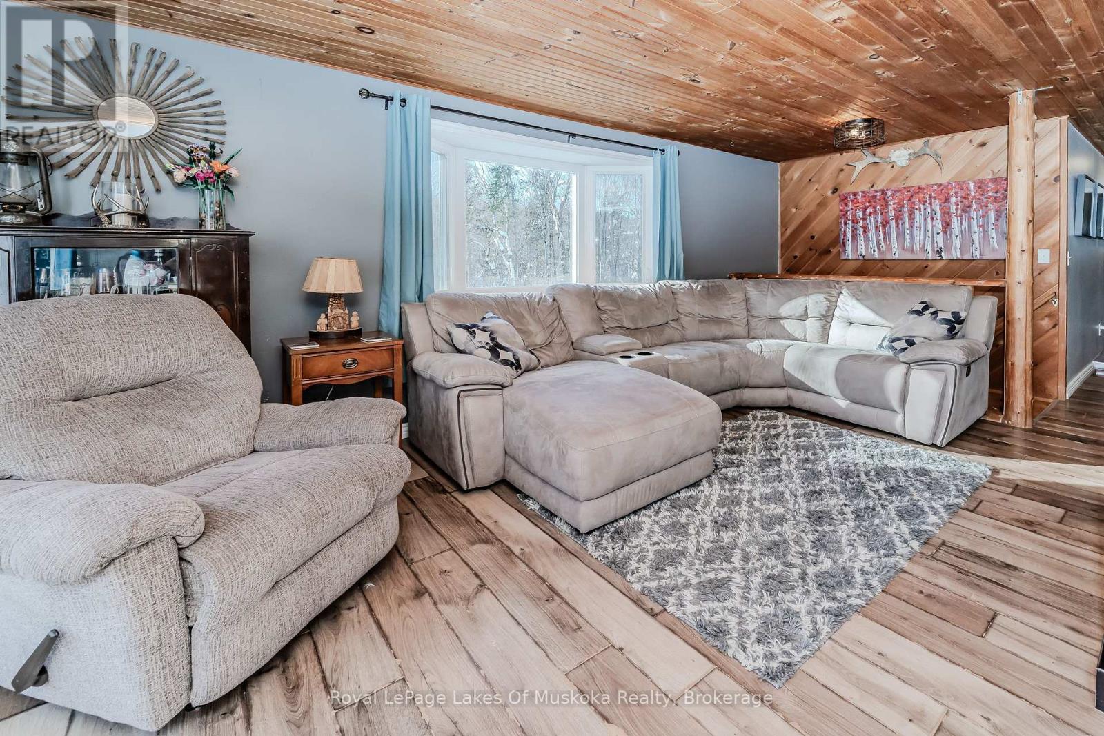 5031 Aspdin Road, Huntsville, Ontario  P0C 1J0 - Photo 13 - X12090213