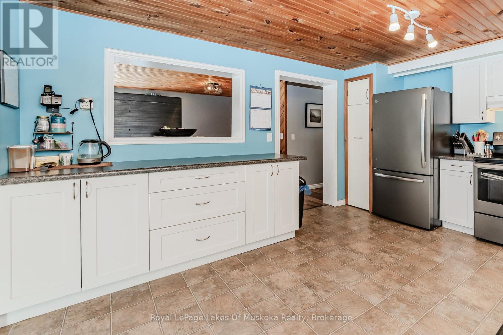 5031 Aspdin Road, Huntsville, Ontario  P0C 1J0 - Photo 18 - X12090213
