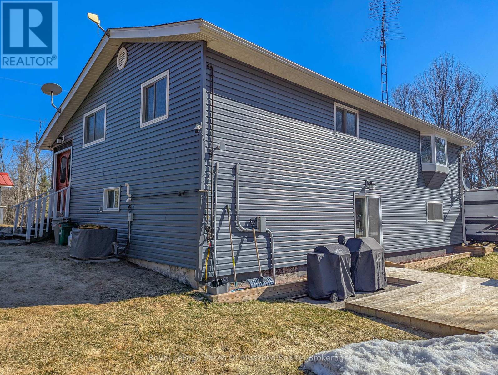 5031 Aspdin Road, Huntsville, Ontario  P0C 1J0 - Photo 7 - X12090213