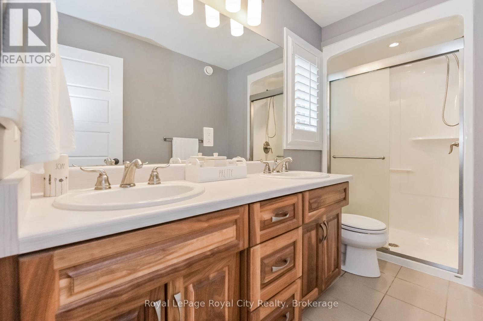 84 Andrews Drive W, Mapleton, Ontario  N0G 1P0 - Photo 13 - X12090229