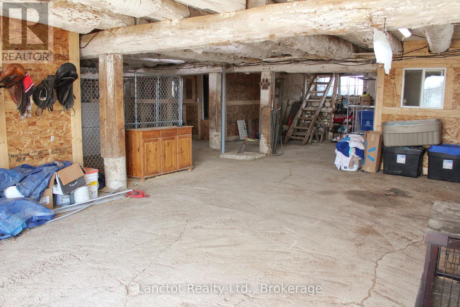 402558 Grey Road 17, Georgian Bluffs, Ontario  N0H 2T0 - Photo 14 - X12090233