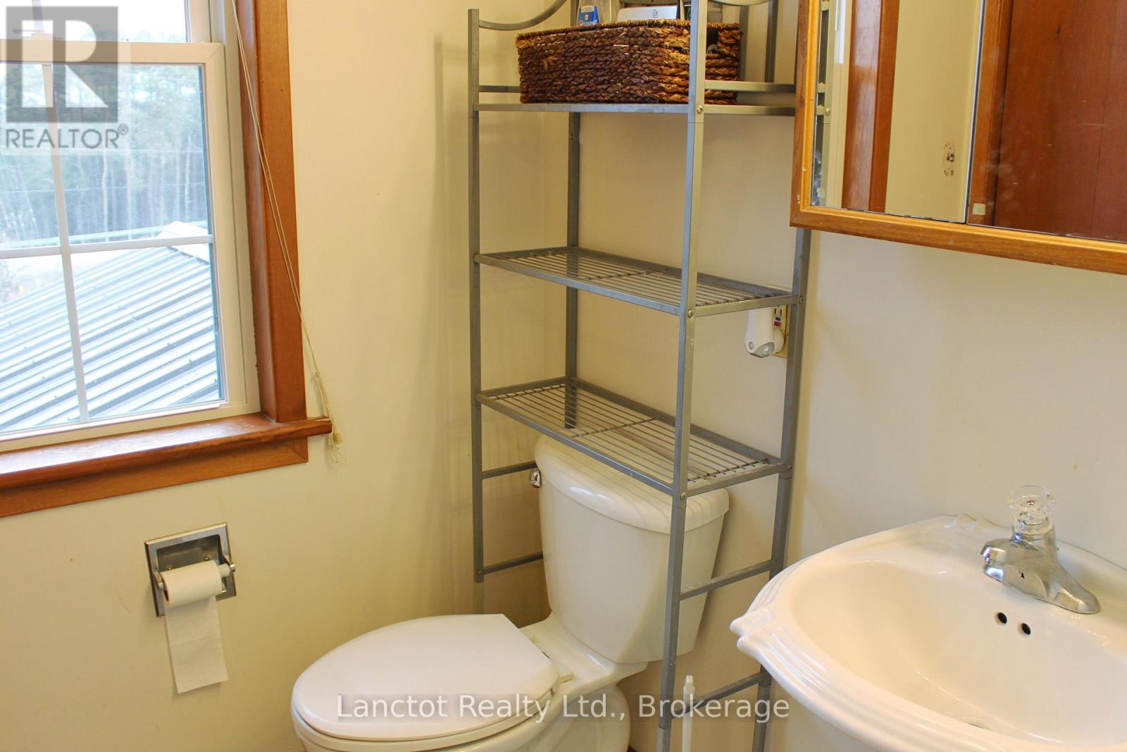 402558 Grey Road 17, Georgian Bluffs, Ontario  N0H 2T0 - Photo 33 - X12090233
