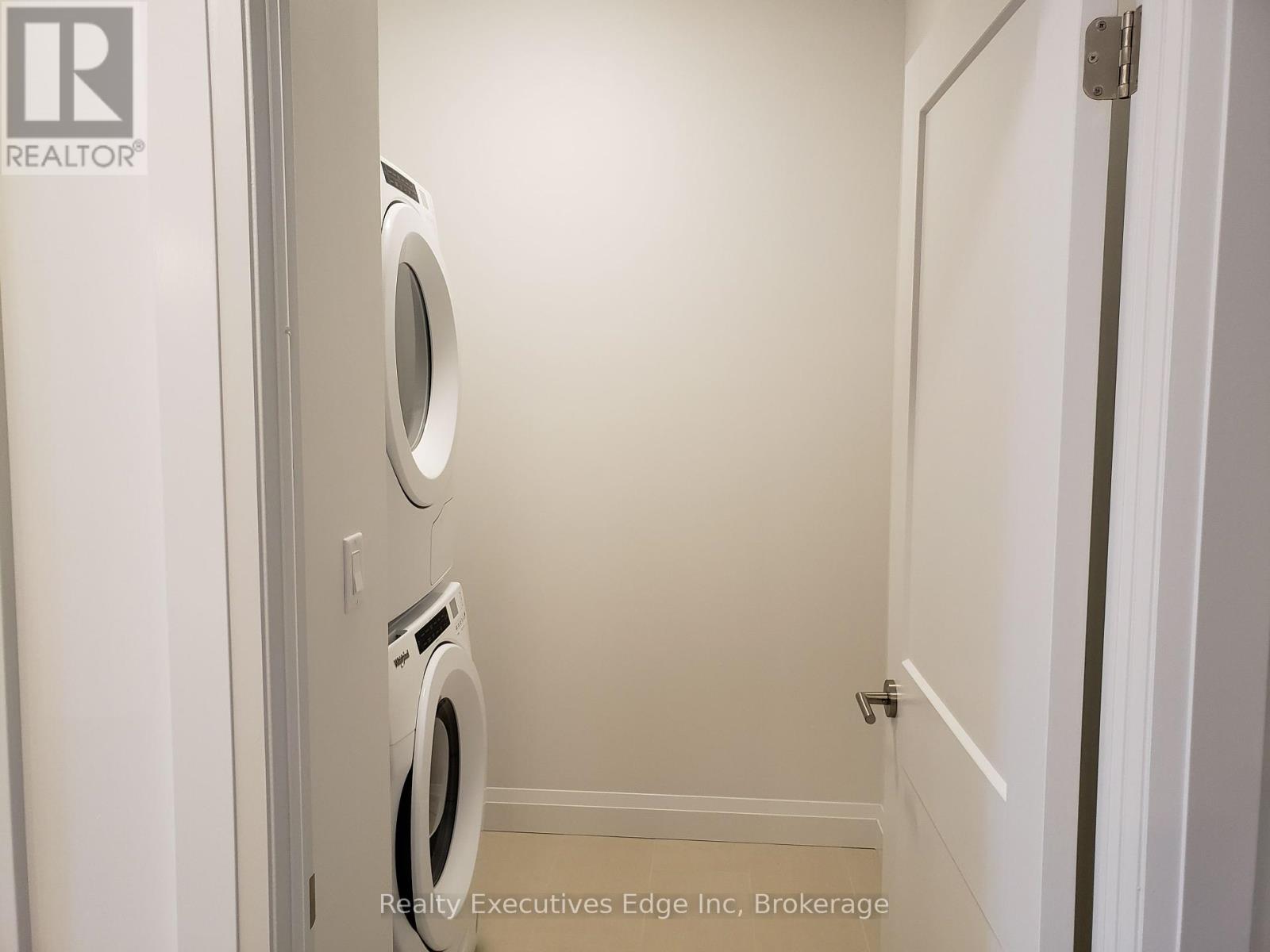 415 - 399 Queen Street S, Kitchener, Ontario  N2G 0C4 - Photo 8 - X12090251