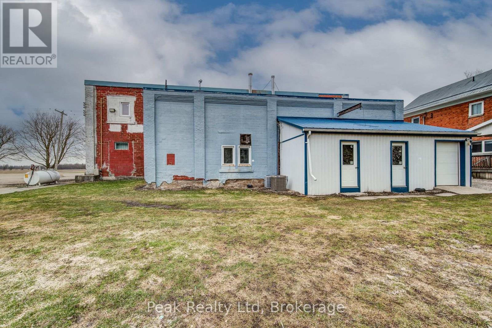 6687 Line 71 Line W, North Perth, Ontario  N0G 1B0 - Photo 24 - X12090278
