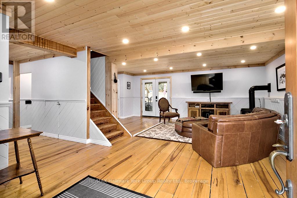 128 James Street, Blue Mountains, Ontario  L9Y 0T6 - Photo 26 - X12090311