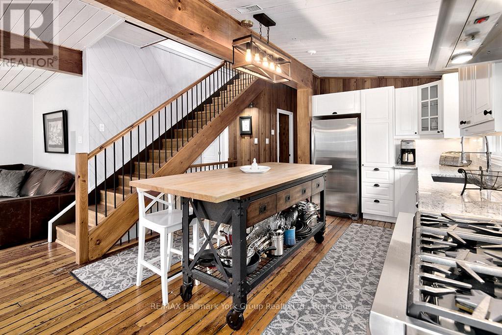 128 James Street, Blue Mountains, Ontario  L9Y 0T6 - Photo 6 - X12090311