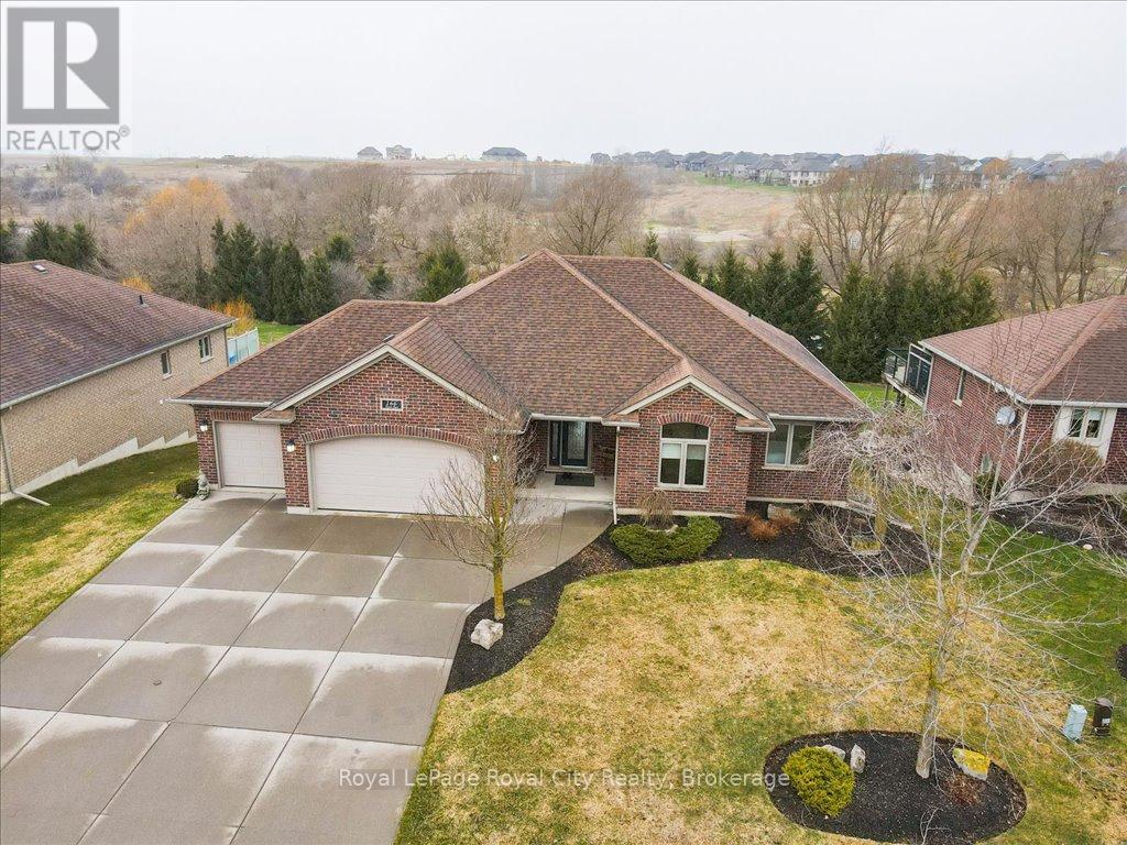 166 River Run Road, Mapleton, Ontario  N0G 1P0 - Photo 2 - X12090358