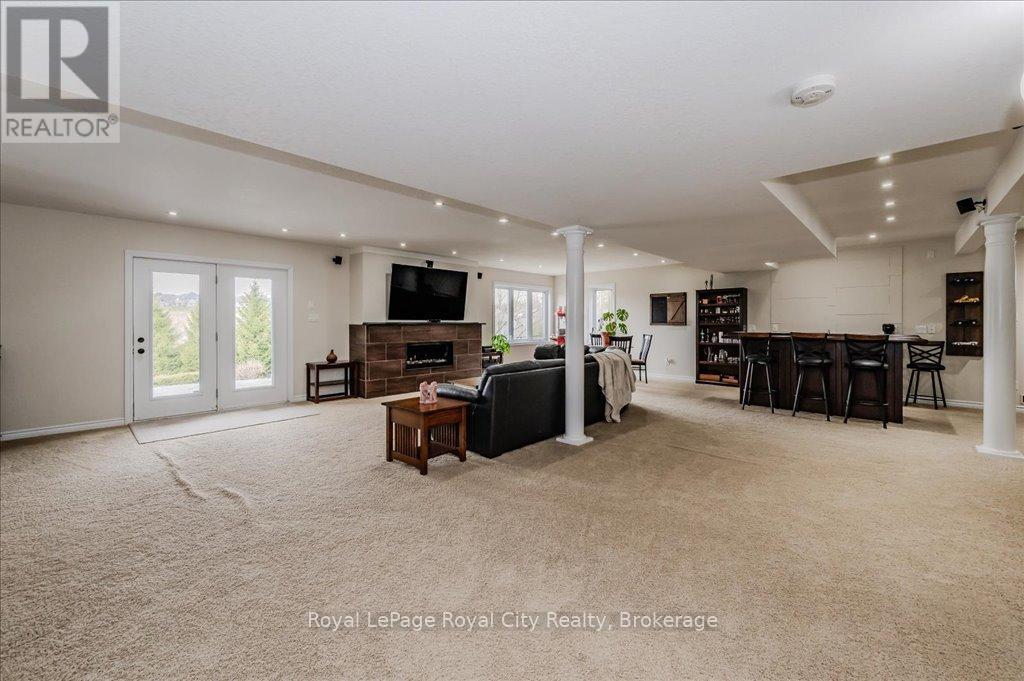 166 River Run Road, Mapleton, Ontario  N0G 1P0 - Photo 31 - X12090358