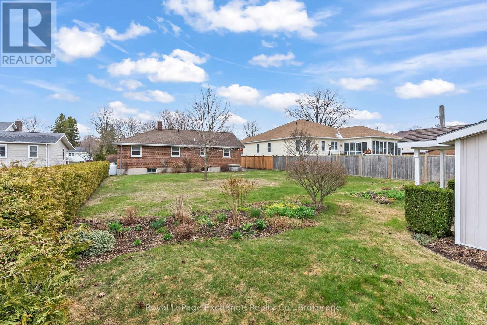 268 Broadway Street, Kincardine, Ontario  N2Z 2X9 - Photo 20 - X12090503