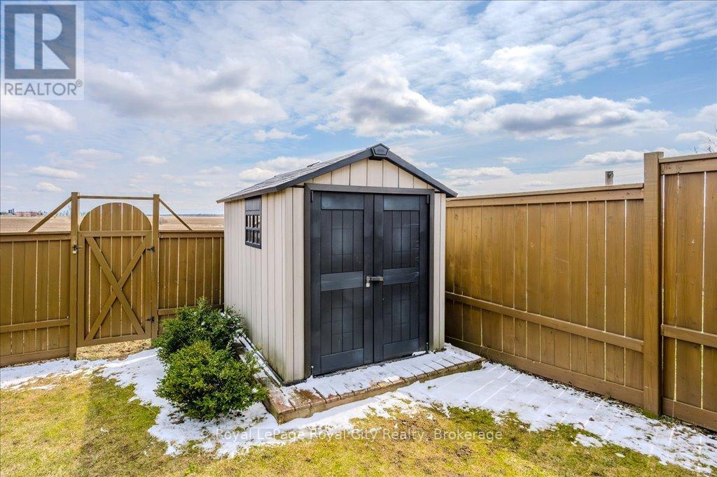 160 Maple Street, Mapleton, Ontario  N0G 1P0 - Photo 37 - X12090505