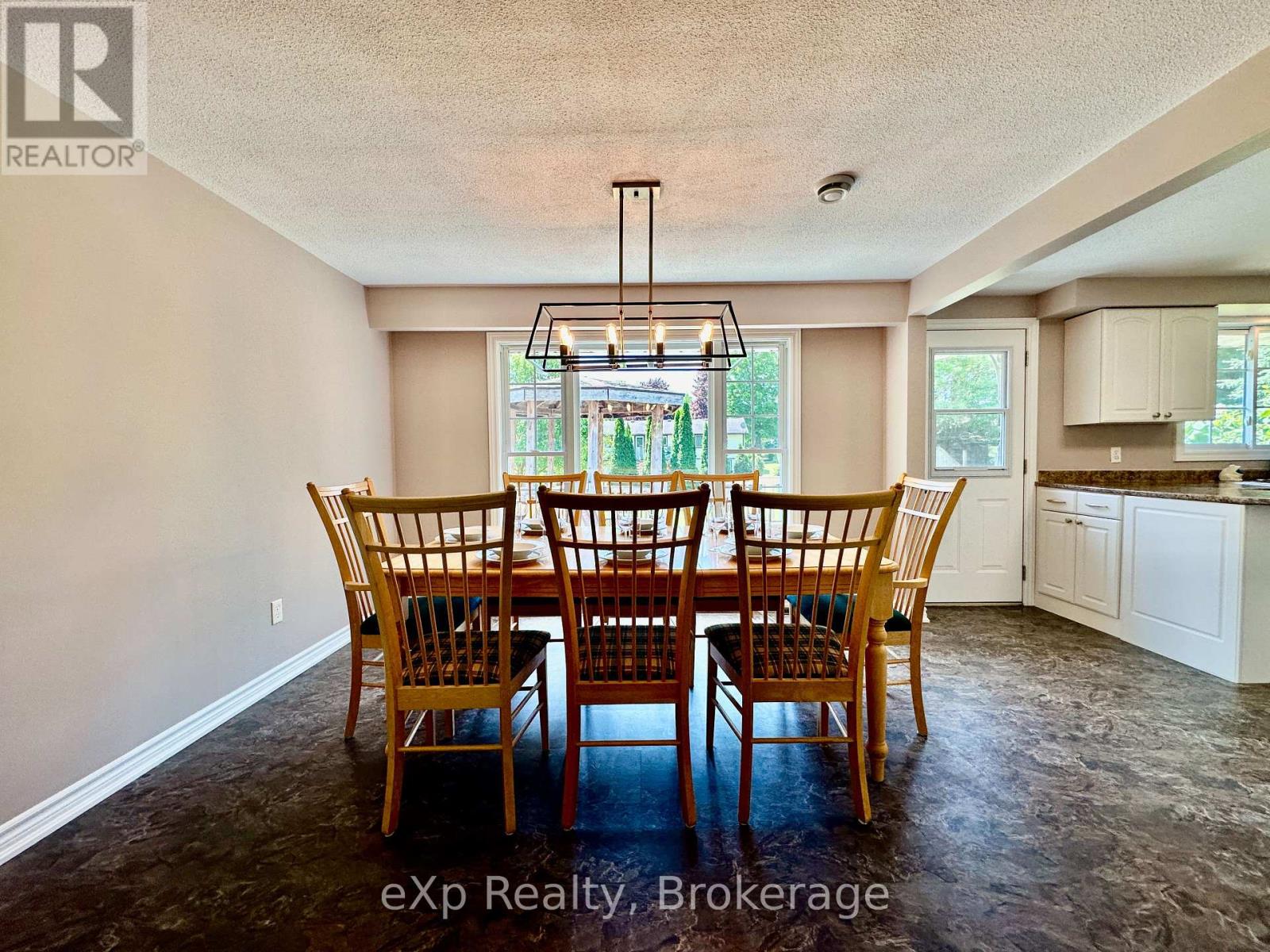 129 Westfall Crescent, West Grey, Ontario  N4N 3B9 - Photo 9 - X12090613