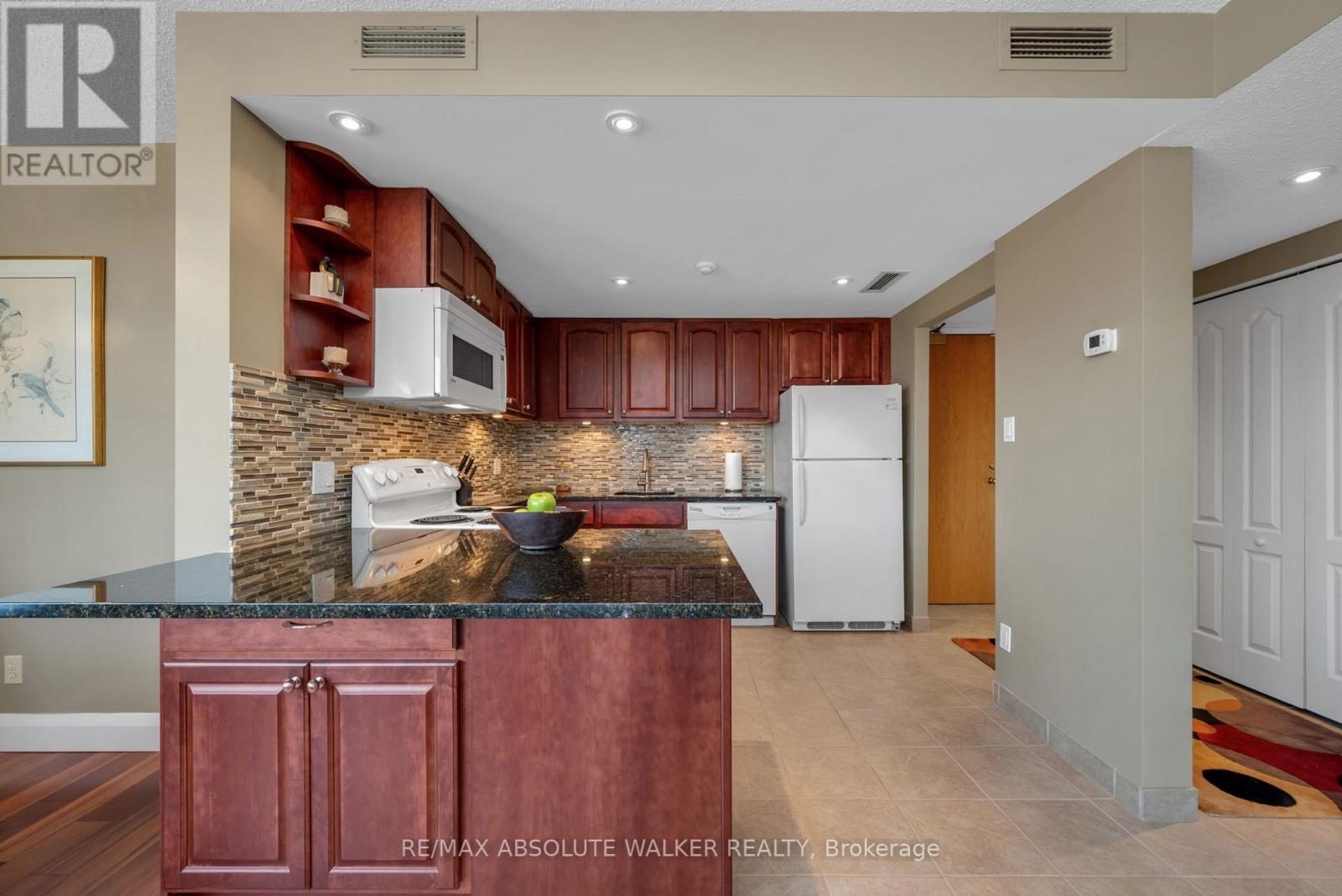 Property at 401 - 317 METCALFE STREET image 5