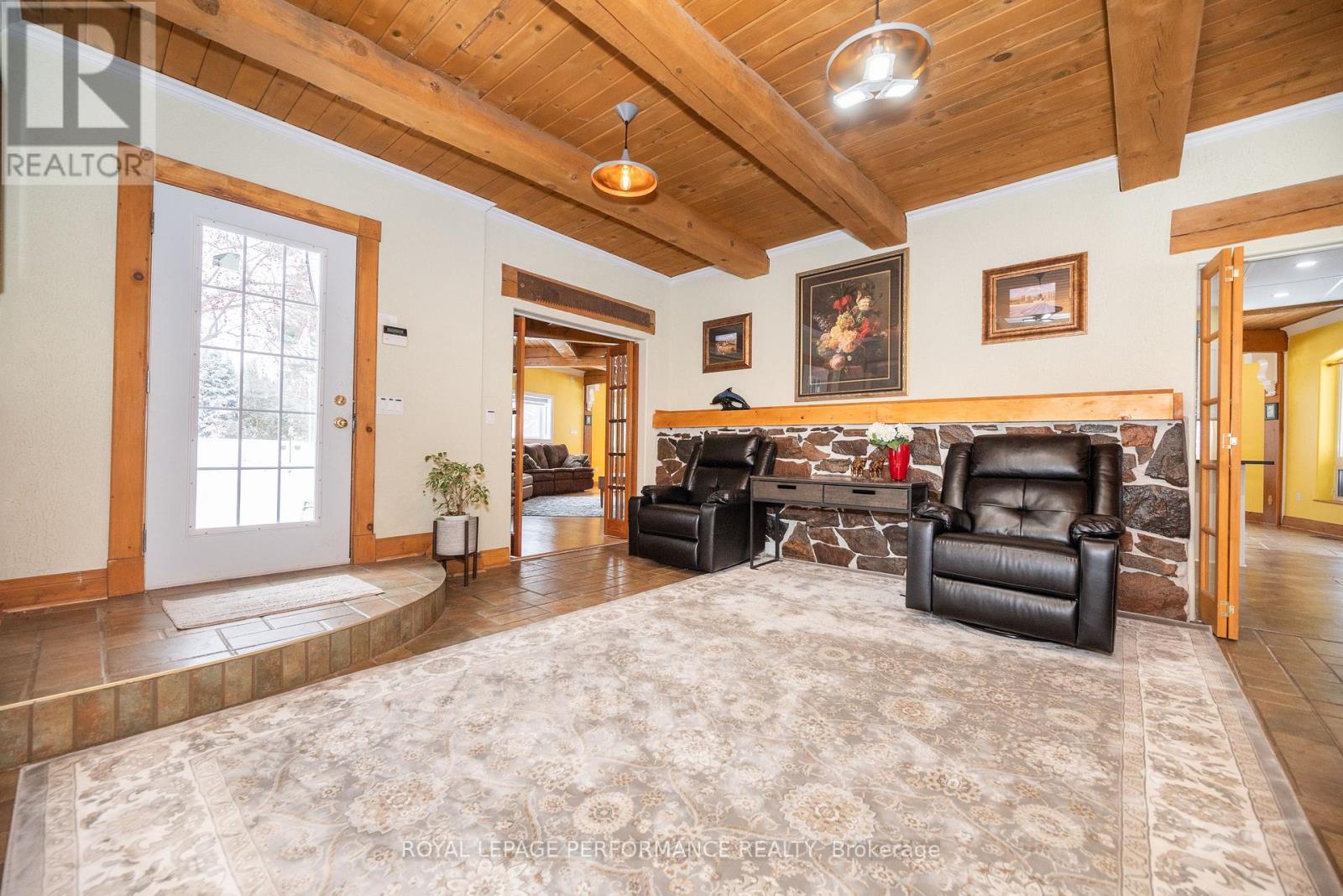 1371 Victoria Street, Petawawa, Ontario  K8H 2E9 - Photo 14 - X12089849