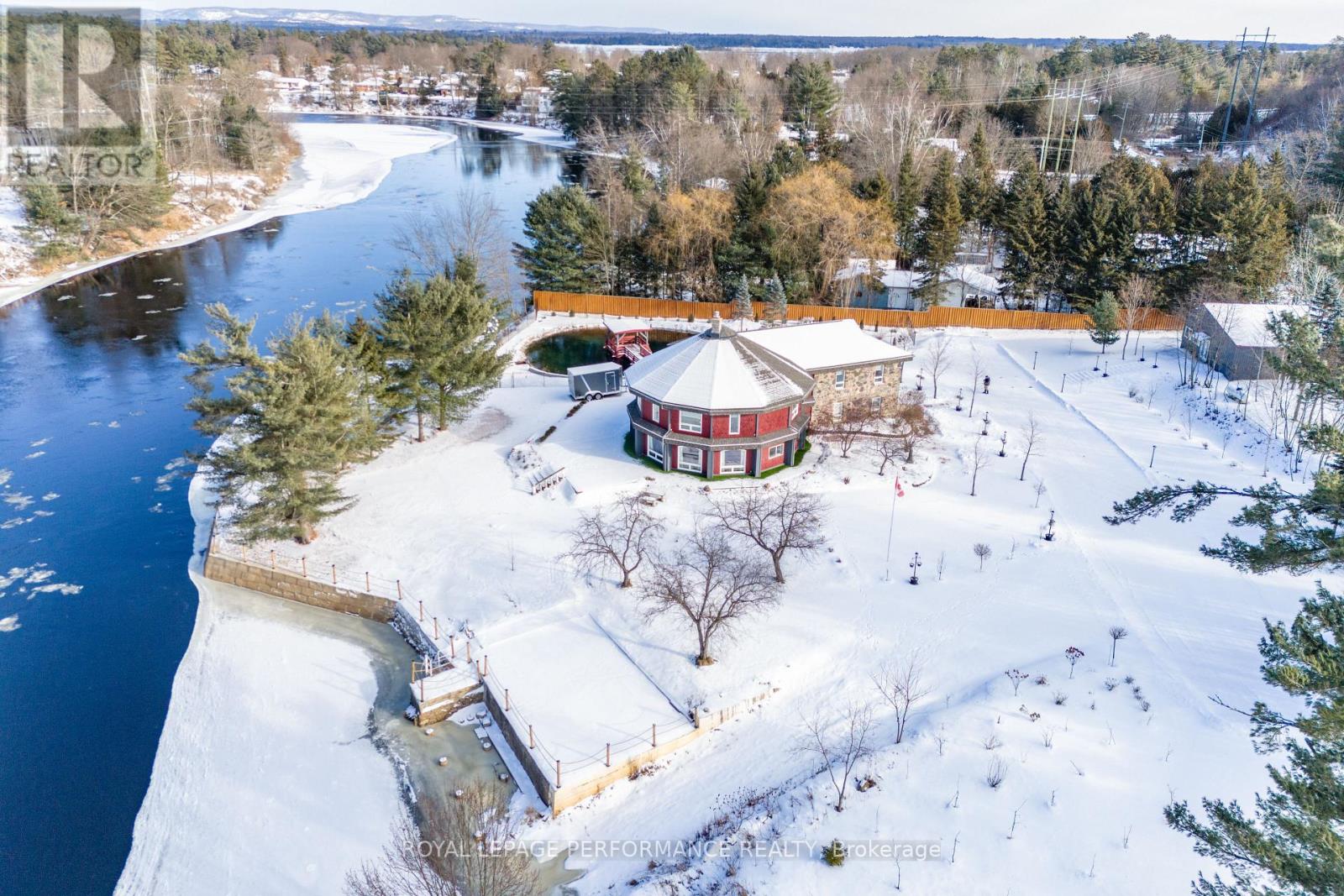 1371 Victoria Street, Petawawa, Ontario  K8H 2E9 - Photo 5 - X12089849