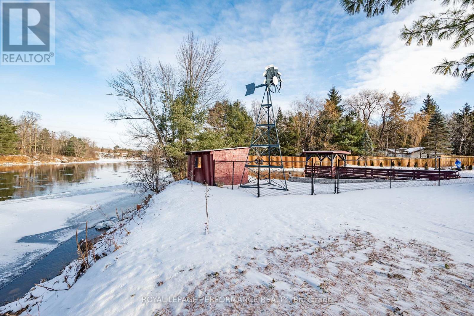 1371 Victoria Street, Petawawa, Ontario  K8H 2E9 - Photo 8 - X12089849