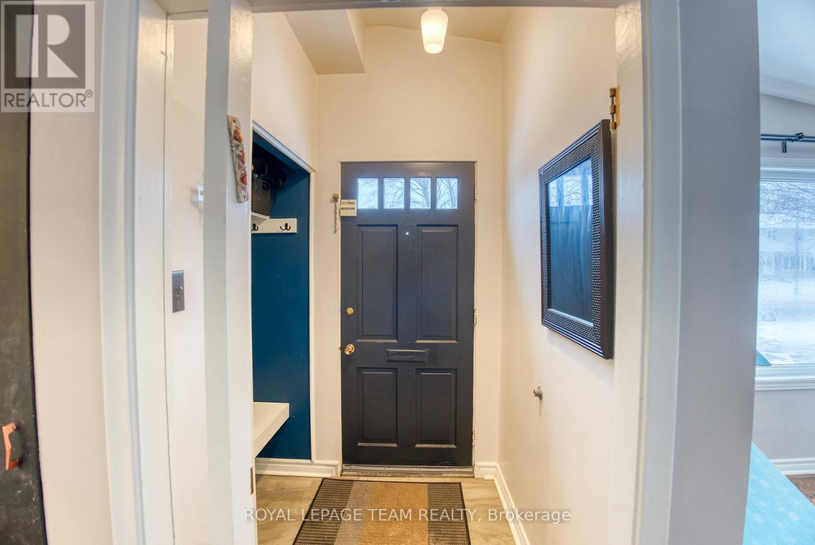 Property at 2010 FEATHERSTON DRIVE image 2