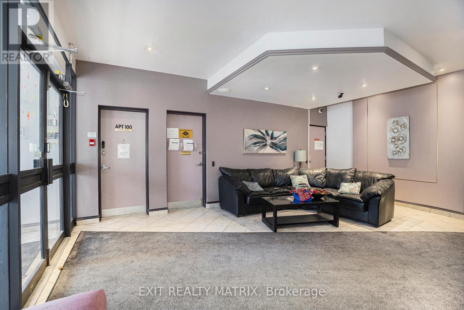 Property at 102 - 158B MCARTHUR AVENUE image 2