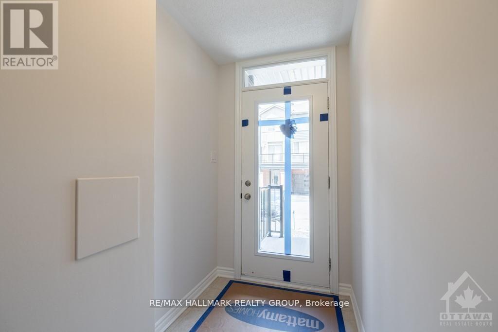 810 Kiniw Private, Ottawa, Ontario  K1K 5A3 - Photo 24 - X12090369