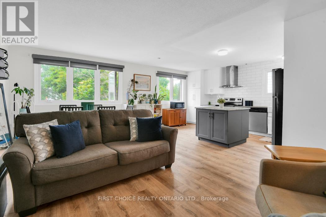 44 Oberon Street, Ottawa, Ontario  K2H 7X8 - Photo 11 - X12090572