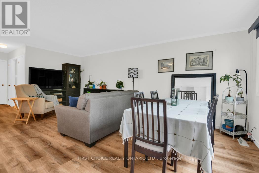 44 Oberon Street, Ottawa, Ontario  K2H 7X8 - Photo 13 - X12090572