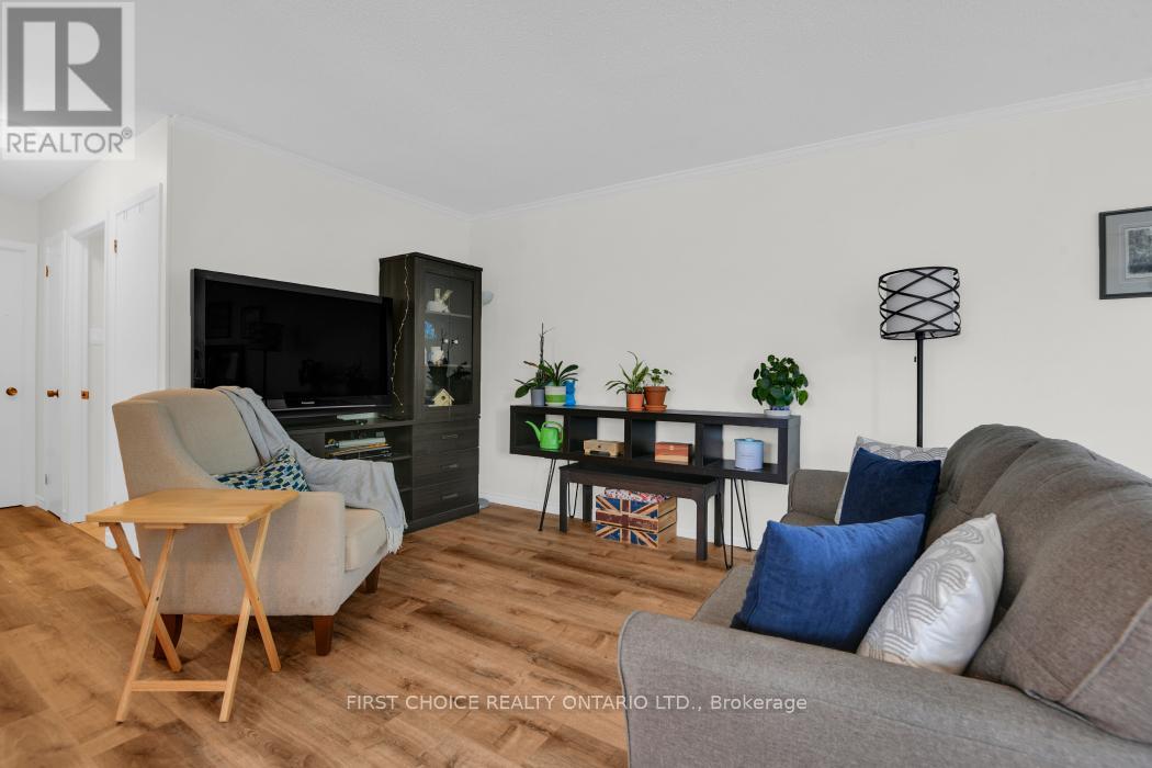 44 Oberon Street, Ottawa, Ontario  K2H 7X8 - Photo 9 - X12090572