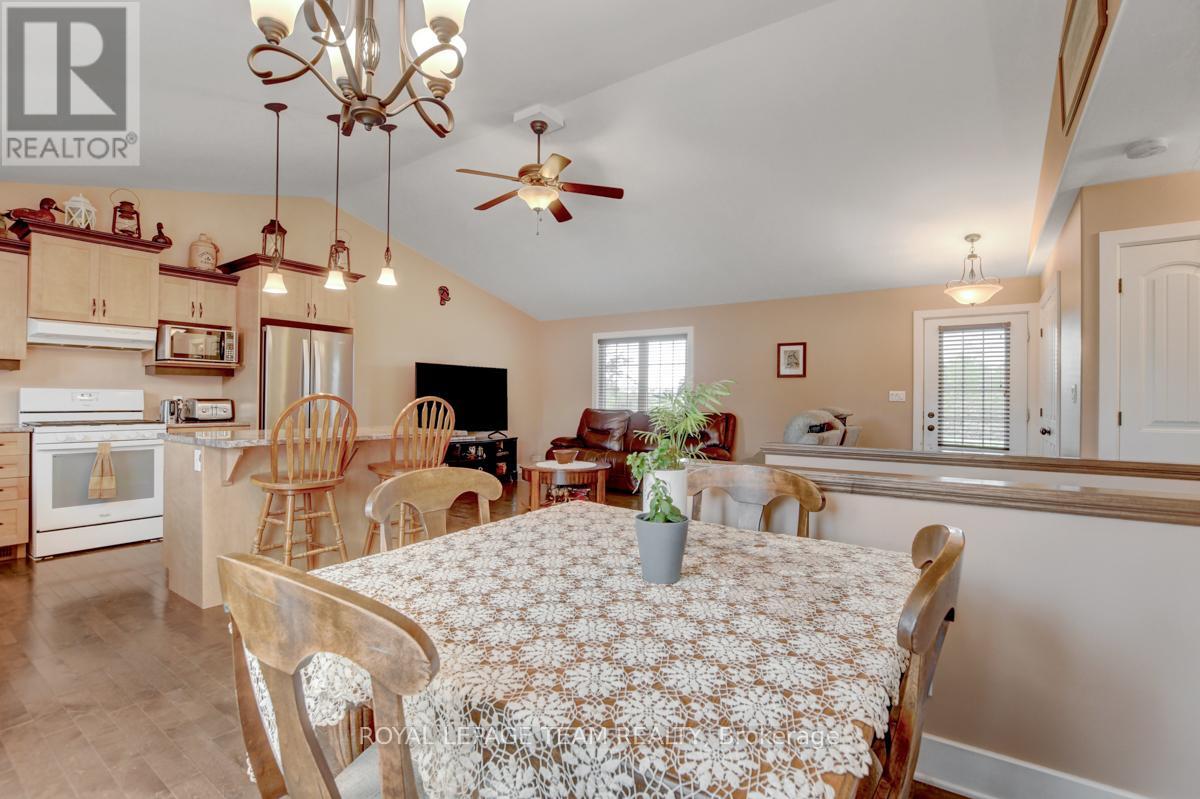 831 Bolton Road, North Grenville, Ontario  K0G 1N0 - Photo 13 - X12090638