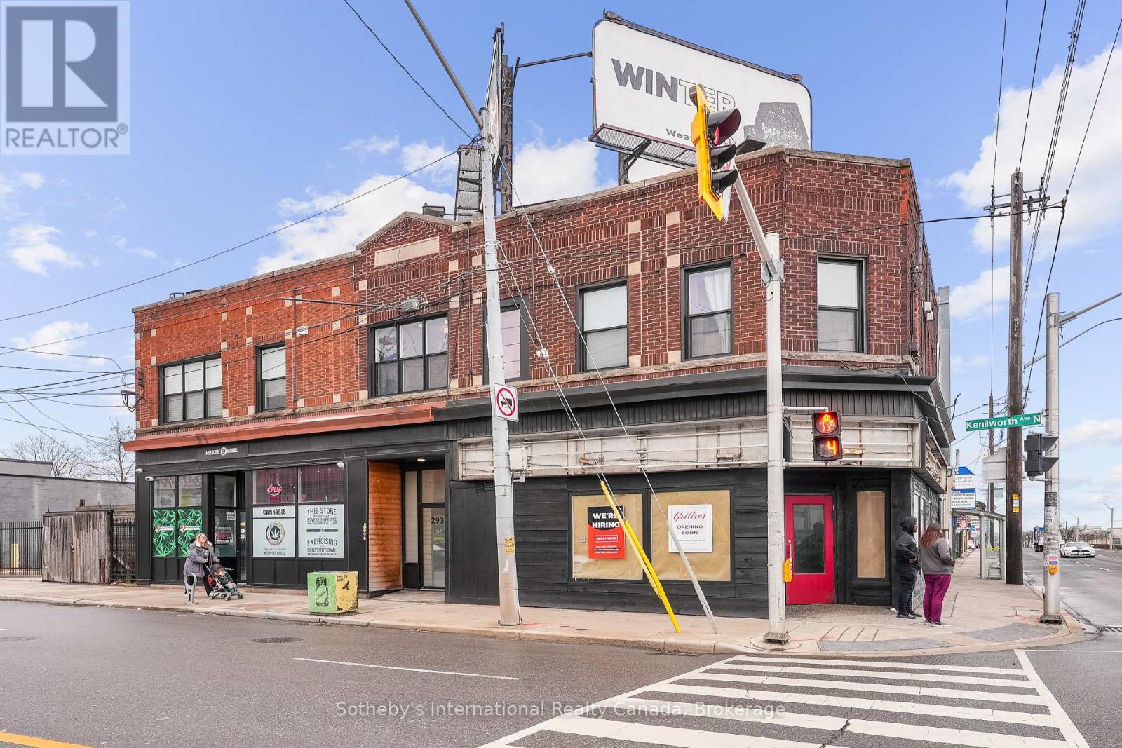 Property at 289-293 KENILWORTH AVENUE N image 1