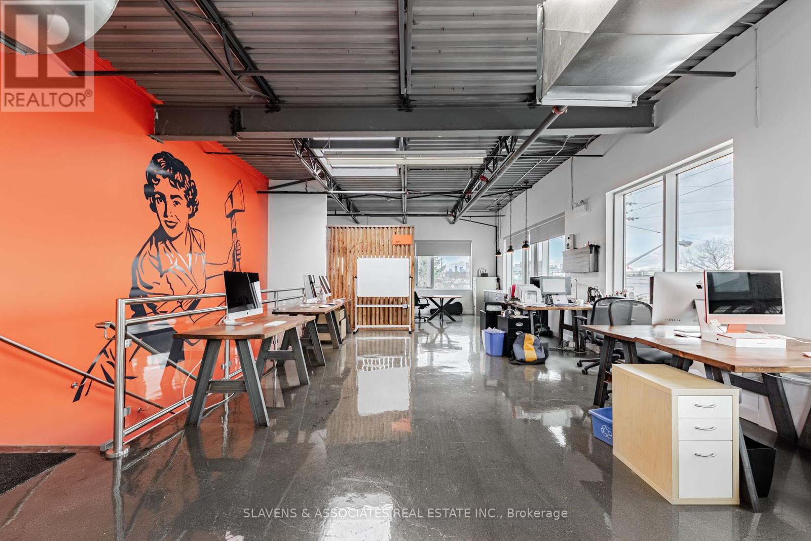 208 - 41 Industrial Street, Toronto (Thorncliffe Park), Ontario  M4G 2H5 - Photo 6 - C12089519
