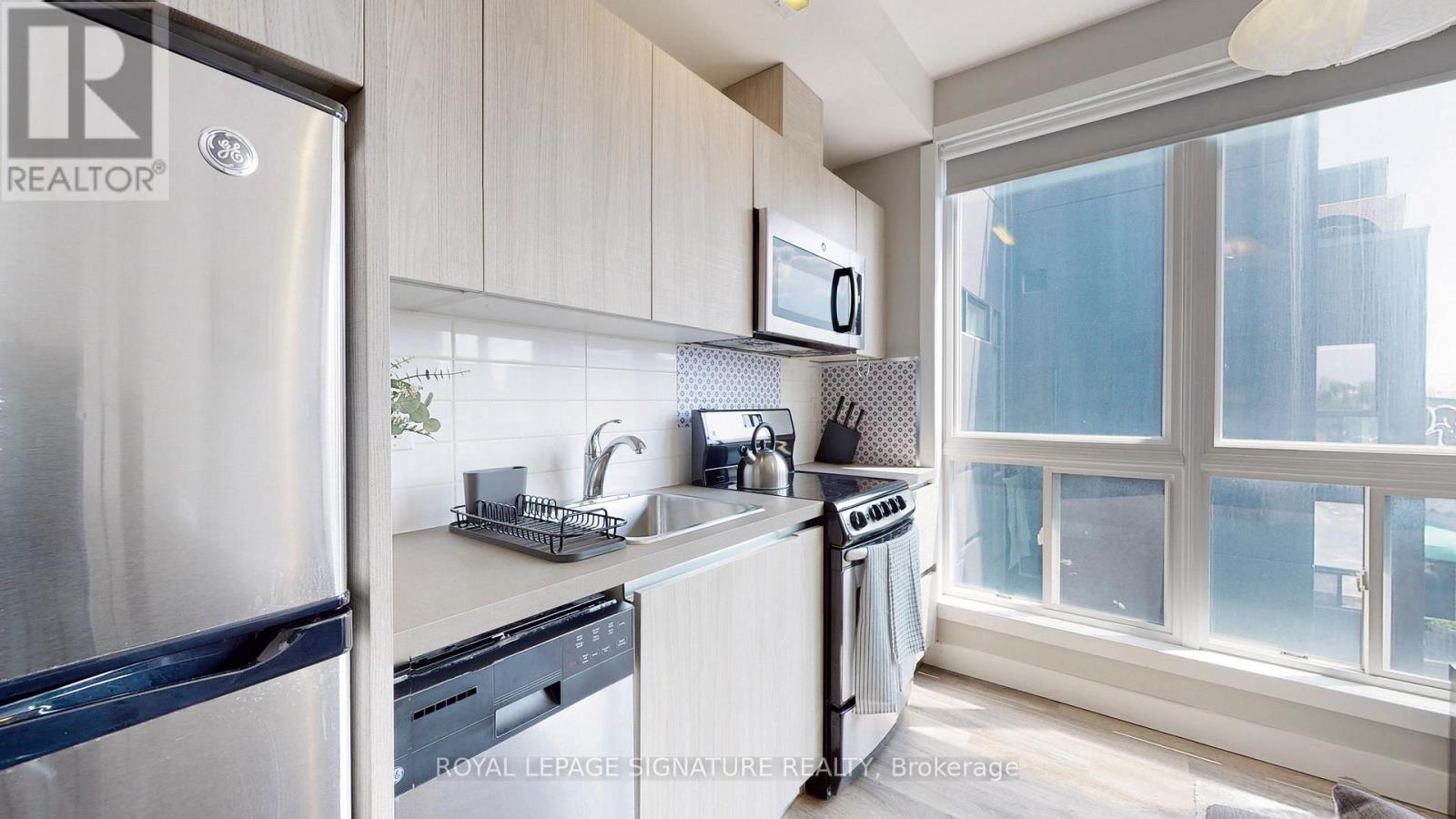 403 - 335 College Street, Toronto, Ontario  M5T 1S2 - Photo 6 - C12089860