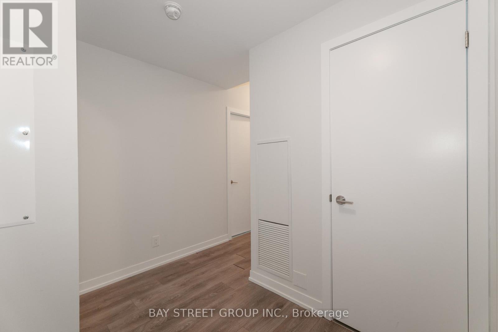 310 - 365 Church Street, Toronto, Ontario  M5B 1H6 - Photo 2 - C12090185