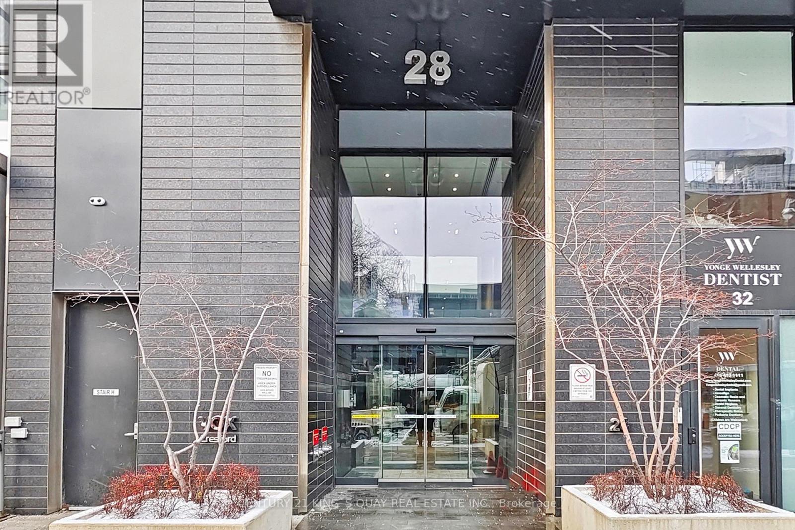 Property at 1501 - 28 WELLESLEY STREET E image 3