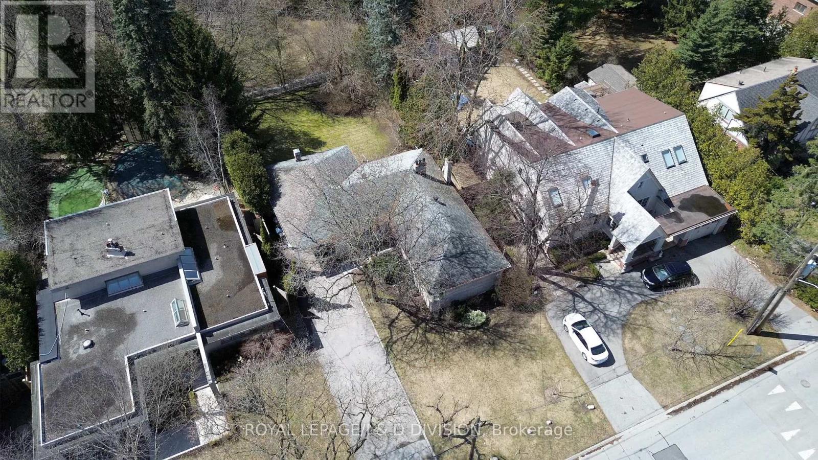 Property at 10 CAMPBELL CRESCENT image 3