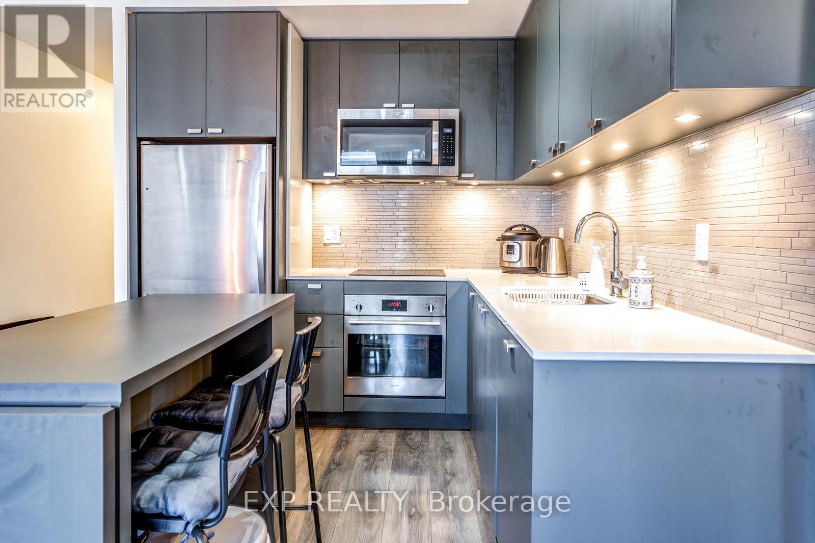 1010 - 56 Forest Manor Road, Toronto, Ontario  M2J 0E5 - Photo 10 - C12090532
