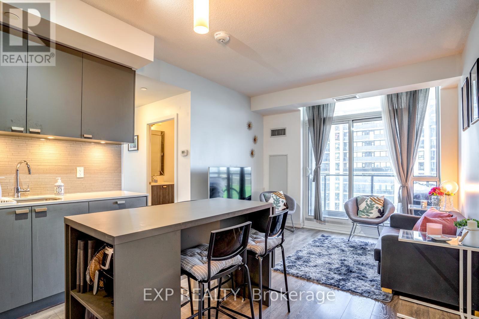 1010 - 56 Forest Manor Road, Toronto, Ontario  M2J 0E5 - Photo 4 - C12090532