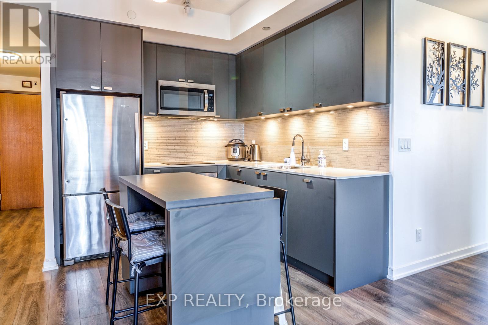 1010 - 56 Forest Manor Road, Toronto, Ontario  M2J 0E5 - Photo 9 - C12090532