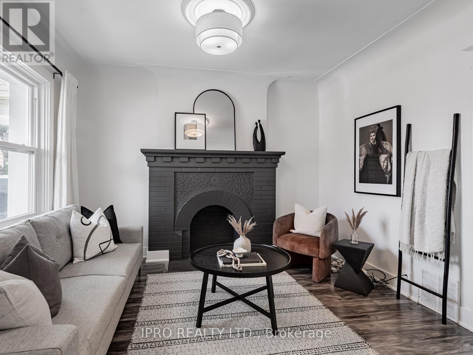 Property at 5 THYRA AVENUE image 5