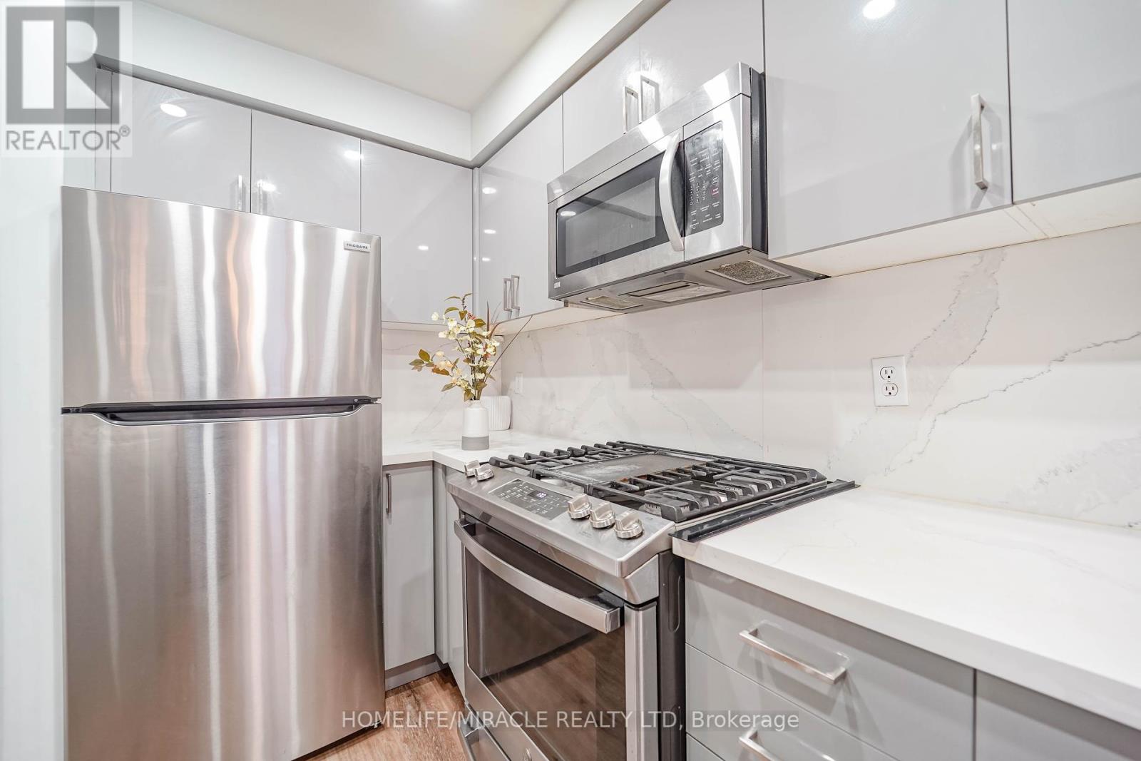 15 Heaver Drive, Whitby, Ontario  L1N 9K4 - Photo 16 - E12090194