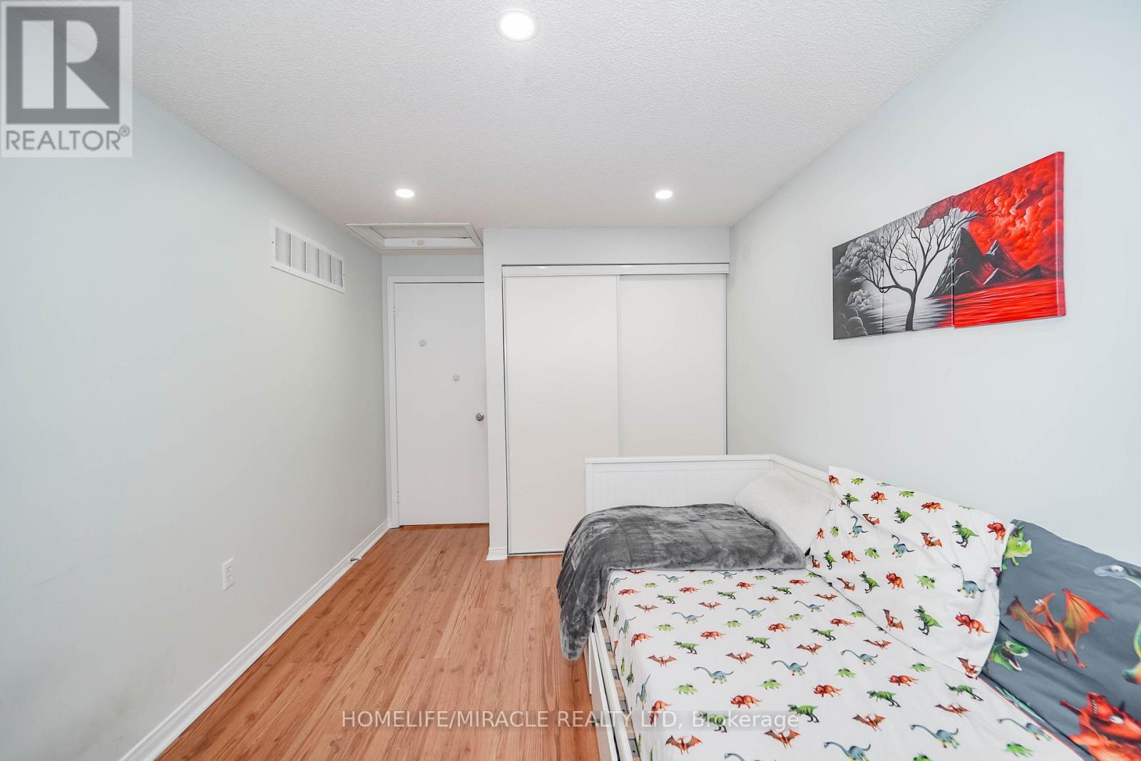 15 Heaver Drive, Whitby, Ontario  L1N 9K4 - Photo 24 - E12090194