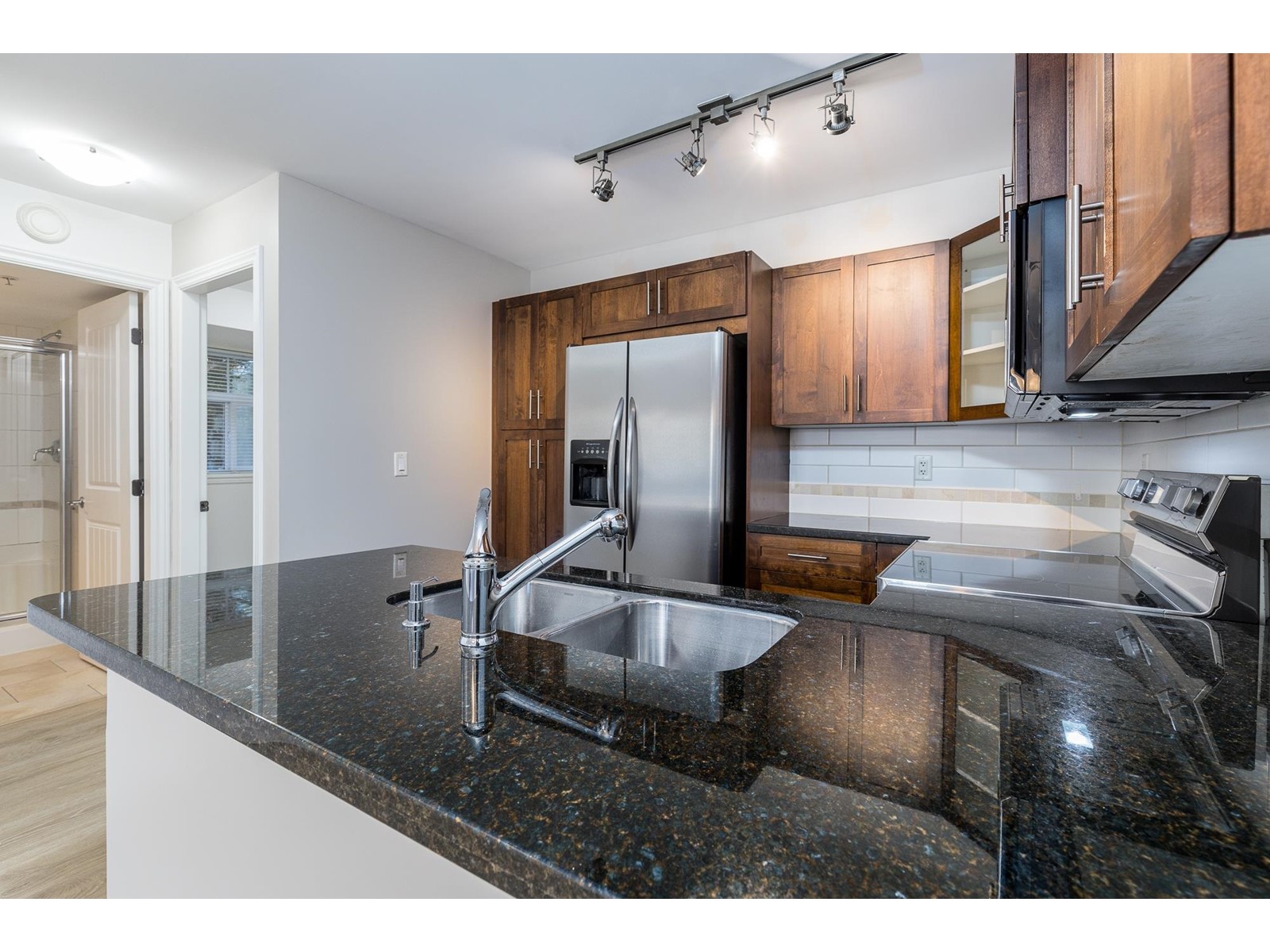 Property at 181 20180 FRASER HIGHWAY image 5